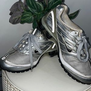 Nike shocks used women’s size 6.